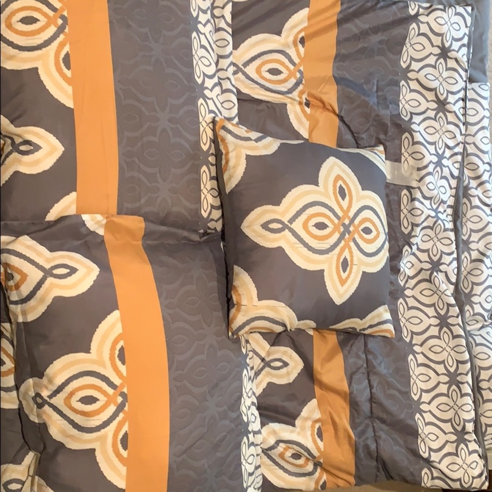 Full size comforter set